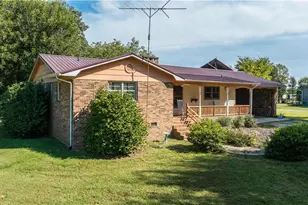 1839 Upper Rd, Seagrove, NC 27341 - Photo 4