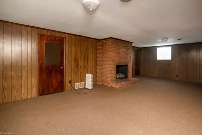2420 Kingsgate Drive, Winston-Salem, NC 27101 - Photo 16