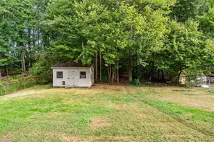 5002 Carolwood Dr, Greensboro, NC 27407 - Photo 16