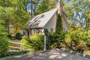 123 Pine Tree Dr, Roaring Gap, NC 28668 - Photo 2