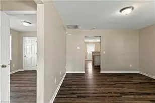 1116 Spence Ct, Burlington, NC 27217 - Photo 6