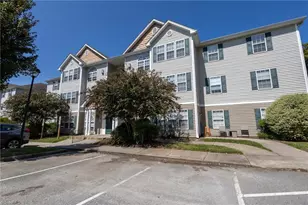 6121 Hedgecock Cir, High Point, NC 27265 - Photo 2