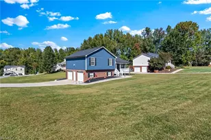 494 Sunset Ridge Ln, Lexington, NC 27295 - Photo 2
