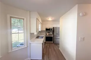 423 Sherwood Ct, Eden, NC 27288 - Photo 6