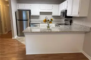 3520 Heathrow Dr, Winston-Salem, NC 27127 - Photo 4