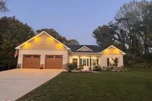 110 N Pineland Ave, Jonesville, NC 28642 - Photo 30