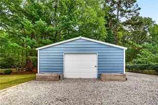 3440 Edgefield Rd, Greensboro, NC 27409 - Photo 14