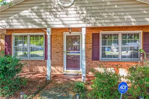 466 Pine Forest Dr, Kernersville, NC 27284 - Photo 4