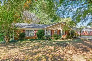 466 Pine Forest Dr, Kernersville, NC 27284 - Photo 2