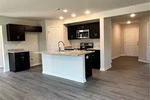 400 Oakwood Cir, Lexington, NC 27295 - Photo 2
