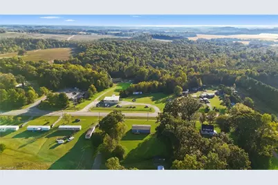 105 Estate Drive, Statesville, NC 28678 - Photo 10