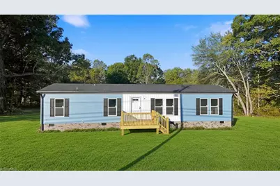 105 Estate Drive, Statesville, NC 28678 - Photo 2