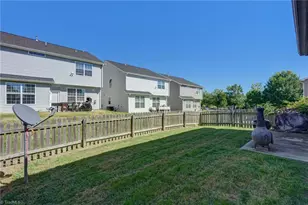 4045 Dunkirk Dr, Burlington, NC 27215 - Photo 28