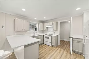 1400 Oak St, Greensboro, NC 27403 - Photo 16