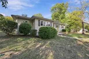 1400 Oak St, Greensboro, NC 27403 - Photo 30