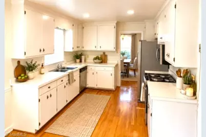 605 Woodvale Drive, Greensboro, NC 27410 - Photo 2