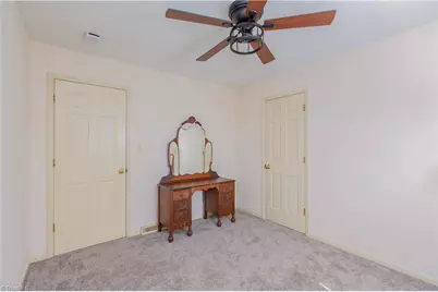 605 Greenvine Circle, Winston-Salem, NC 27103 - Photo 16