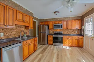 605 Greenvine Cir, Winston-Salem, NC 27103 - Photo 4