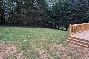 261 Dudley Ave, Mount Airy, NC 27030 - Photo 4