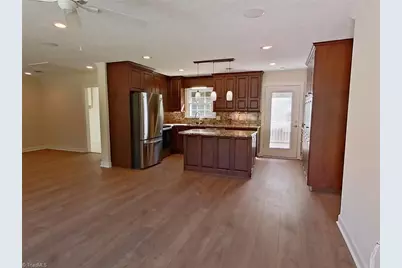 261 Dudley Avenue, Mount Airy, NC 27030 - Photo 8