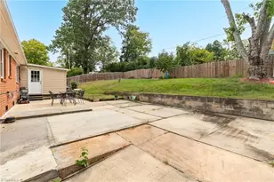 4119 Bramlet Pl, Greensboro, NC 27407 - Photo 26