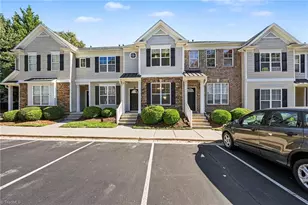45 Ledgerstone Ln, Greensboro, NC 27407 - Photo 4