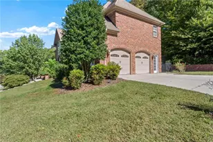 1391 Somerset Cove Dr, Winston-Salem, NC 27103 - Photo 36