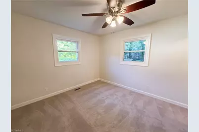 126 Vista Way Drive, Kernersville, NC 27284 - Photo 8