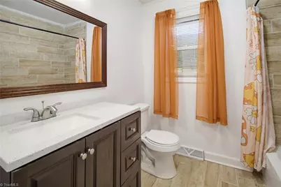 202 E 4th Street, Lexington, NC 27292 - Photo 14