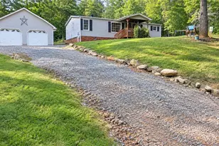 1060 Burch Tree Rd, King, NC 27021 - Photo 2