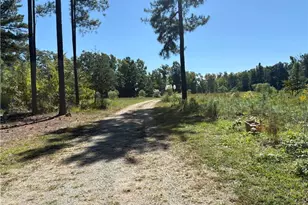 215 Indian Springs Rd, Burlington, NC 27217 - Photo 6