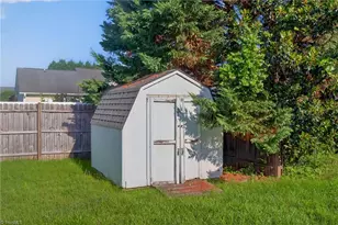 2035 Ardmore Village Ln, Winston-Salem, NC 27127 - Photo 32