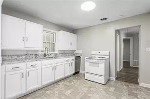 219 Matt Pl, Greensboro, NC 27405 - Photo 6