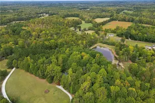 5822 Mill Pointe Ln, Efland, NC 27243 - Photo 10