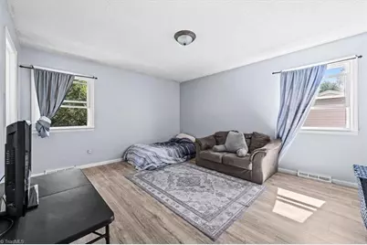 2507 Dumfries Road, Greensboro, NC 27407 - Photo 16