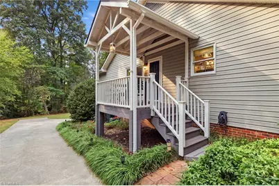 856 Lakeview Drive, Thomasville, NC 27360 - Photo 28