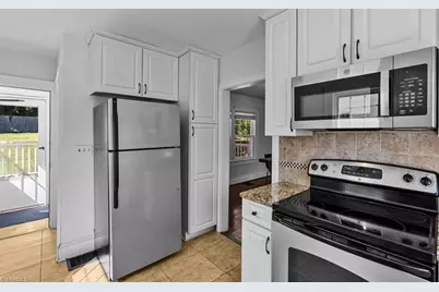 610 Ashland Drive, Greensboro, NC 27403 - Photo 8