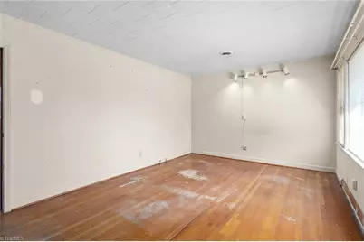 126 Andrews Avenue, Graham, NC 27253 - Photo 6