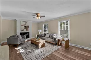 606 Pleasant Dr, Greensboro, NC 27410 - Photo 4