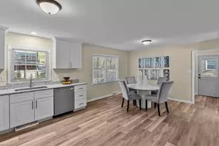 606 Pleasant Dr, Greensboro, NC 27410 - Photo 10
