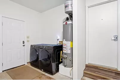 2607 New Garden Road E, Greensboro, NC 27455 - Photo 24
