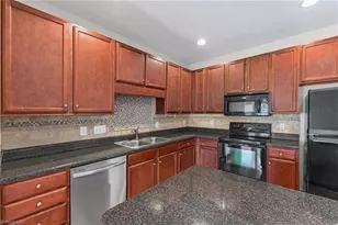 6831 Hanesbrook Cir, Clemmons, NC 27012 - Photo 14