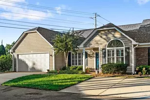 7 Shelburne Ct, Greensboro, NC 27455 - Photo 2