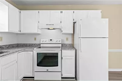 65 Carrisbrooke Lane, Winston-Salem, NC 27104 - Photo 8