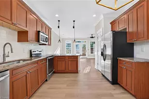 8 Nandina Dr, Greensboro, NC 27455 - Photo 12