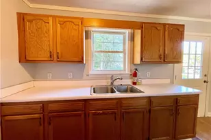 797 Carrieland Dr, Greensboro, NC 27405 - Photo 16