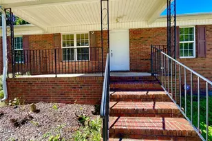 797 Carrieland Dr, Greensboro, NC 27405 - Photo 4