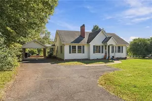 455 S Peace Haven Rd, Winston-Salem, NC 27103 - Photo 4