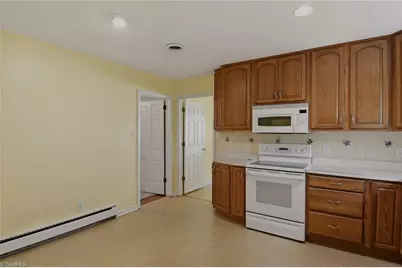 707 Fairidge Drive, Jamestown, NC 27282 - Photo 14