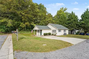 2525 Stratford Crossing Dr, Winston-Salem, NC 27103 - Photo 44